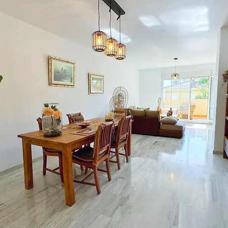 En Zona Cabopino Apartamento Marbella